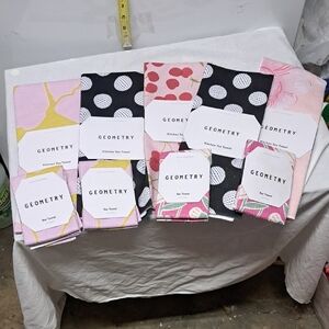 Geometry Kitchen Tea Towels Set - Black, Pink, Yellow